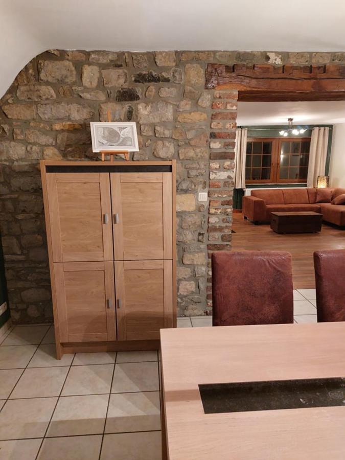 Appartamento Aux Trois Petits Cochons Hotton Esterno foto